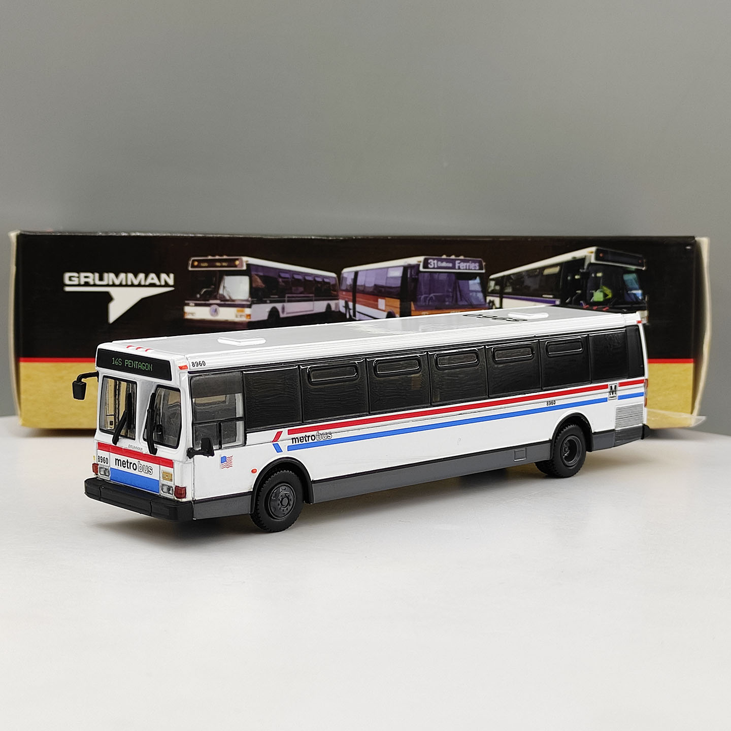 Modelo de Autobús de Larga Dis - Vintage Toys Collection reseña y precio